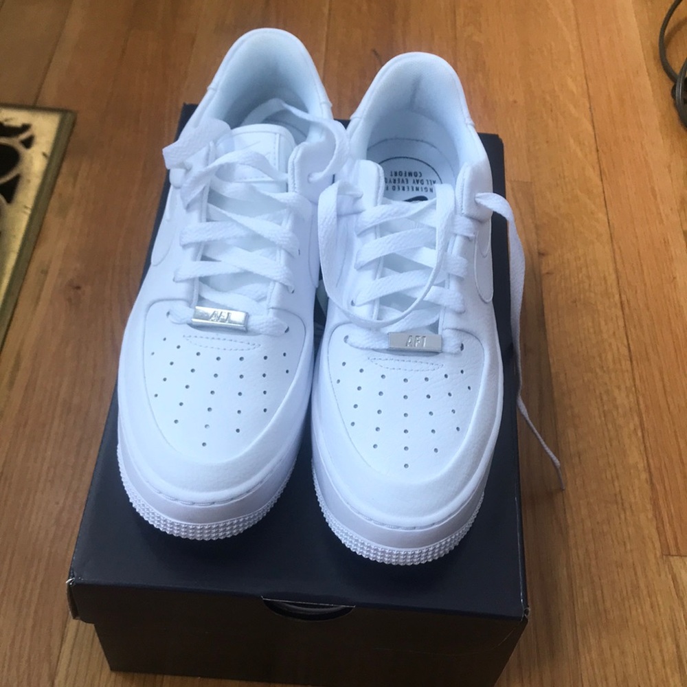 Nike Air Force 1 Sage Low